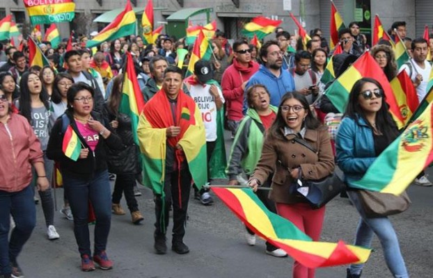 Protesten in de belangrijkste steden van Bolivia. Foto: EFE (www.bolivia.com)
