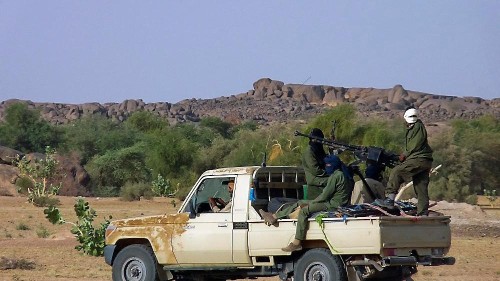 FOTO EPA: Verschillende militaire groeperingen patrouilleren in het Noorden van Mali. FOTO EPA: Verschillende militaire groeperingen patrouilleren in het Noorden van Mali.