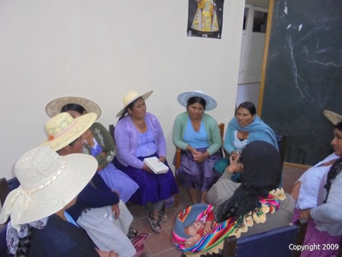 Vrouwengroep tijdens overlegmoment Vrouwengroep tijdens overlegmoment