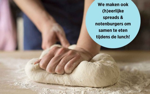 We maken ook (h)eerlijke spreads & notenburgers om samen te eten tijdens de lunch!