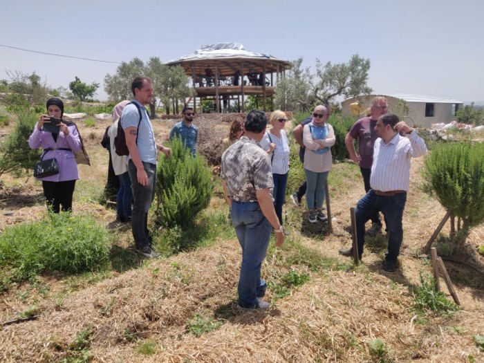 Solidagro bezocht in mei 2023 een agro-ecologische boerderij in Bil'in, vlakbij een Israëlische nederzetting.