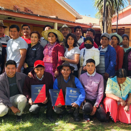Boliviaanse landbouwers maken een vuist tegen de klimaatimpact