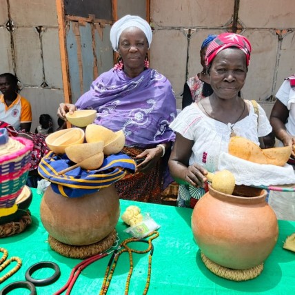 Bèka in Burkina Faso viert traditionele gerechten met dorpsfeest