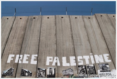 israeli_west_bank_barrier,_graffiti