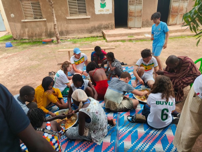 Samen eten in Tambacounda 